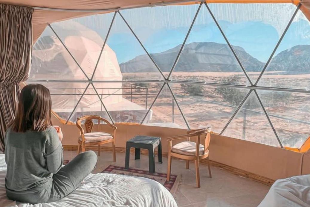 Adel Rum Camp Bubbles Wadi Rum Eksteriør bilde