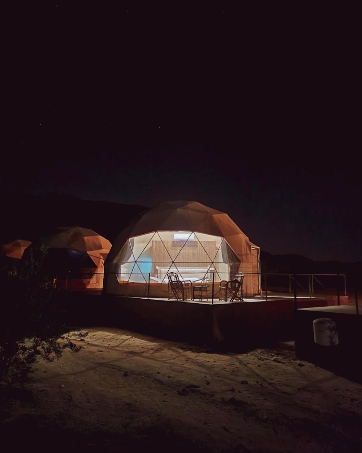 Adel Rum Camp Bubbles Wadi Rum Eksteriør bilde