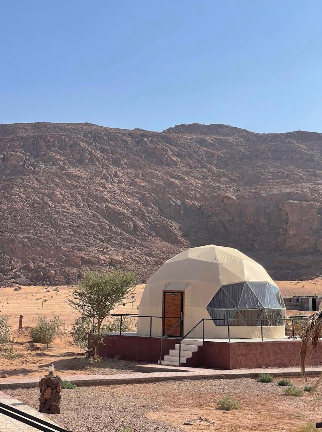 Adel Rum Camp Bubbles Wadi Rum Eksteriør bilde