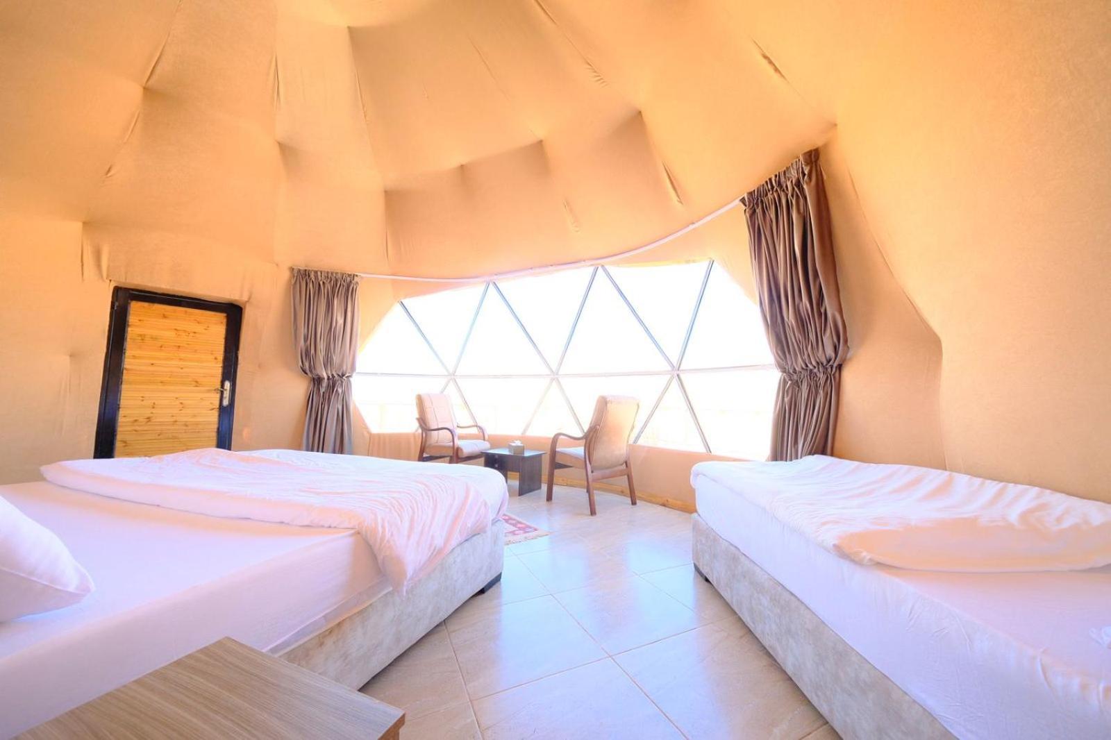 Adel Rum Camp Bubbles Wadi Rum Eksteriør bilde